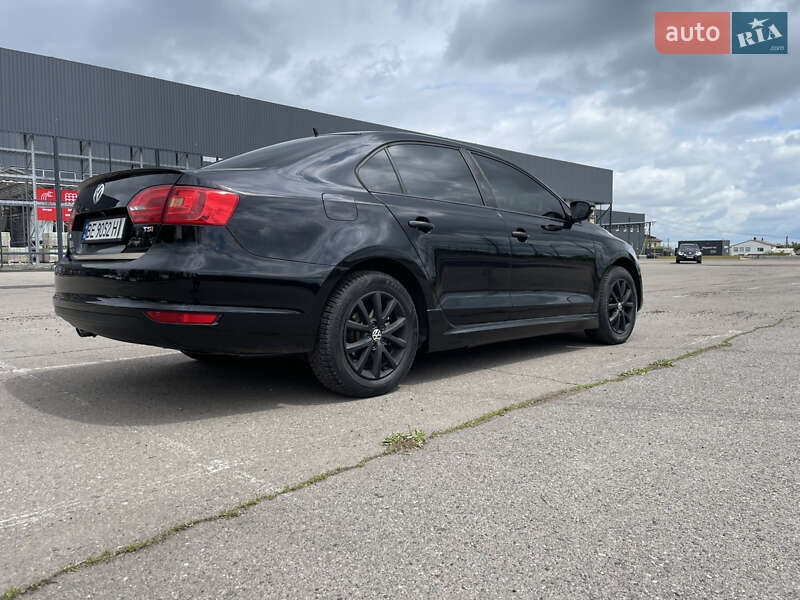 Седан Volkswagen Jetta 2012 в Николаеве