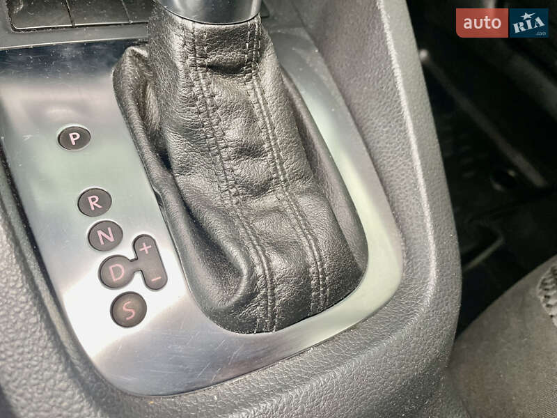 Седан Volkswagen Jetta 2012 в Николаеве