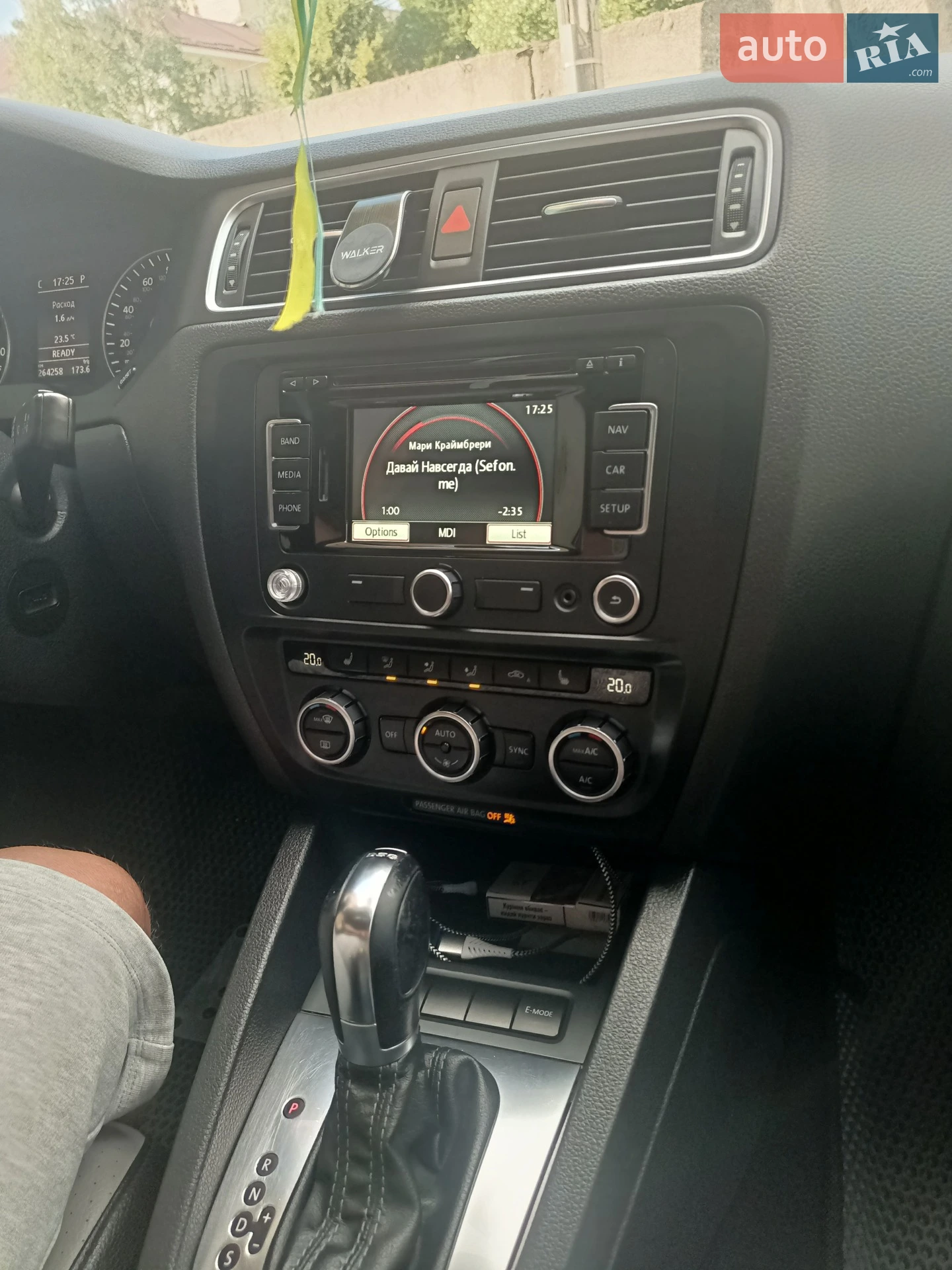 2013 Volkswagen Jetta - мініатюра 24