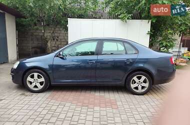 Универсал Volkswagen Jetta 2005 в 