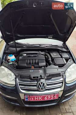 Универсал Volkswagen Jetta 2005 в 