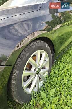 Седан Volkswagen Jetta 2014 в 