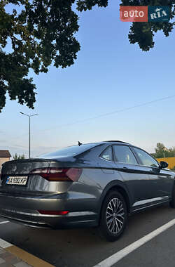 Седан Volkswagen Jetta 2018 в Киеве