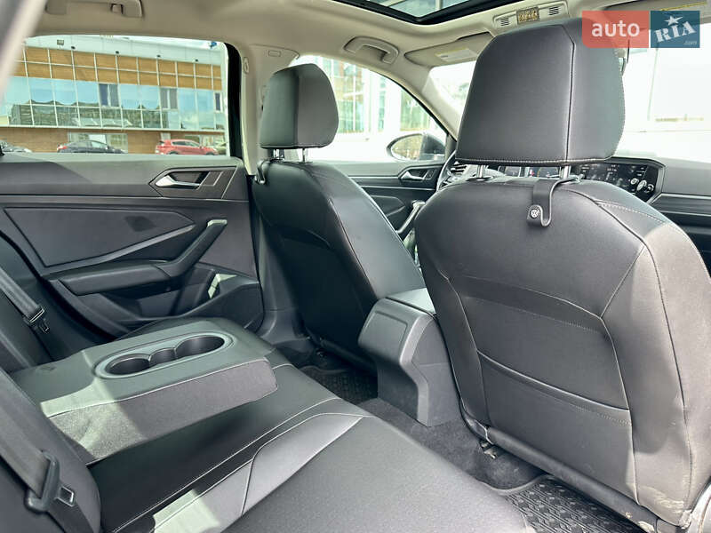 Седан Volkswagen Jetta 2019 в Києві