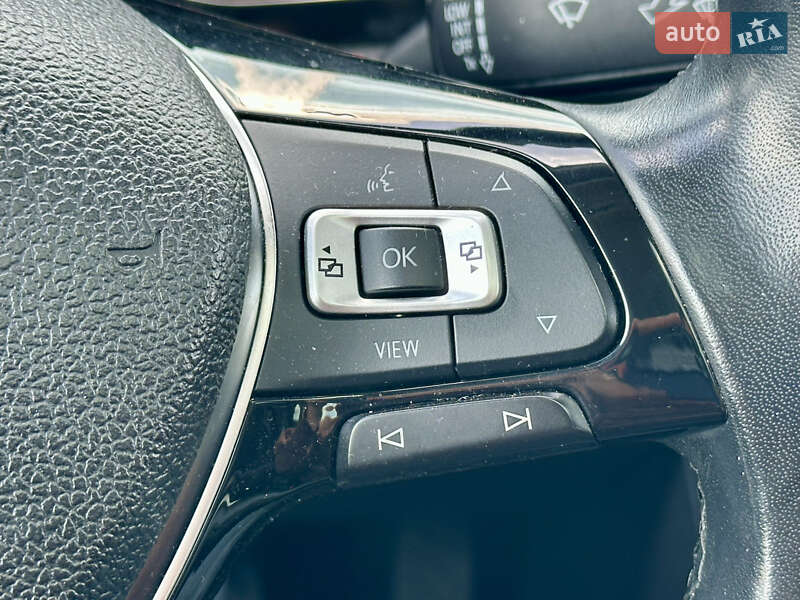 Седан Volkswagen Jetta 2019 в Києві