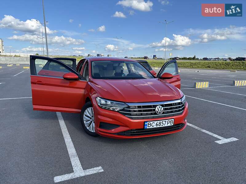 Седан Volkswagen Jetta 2019 в Львове