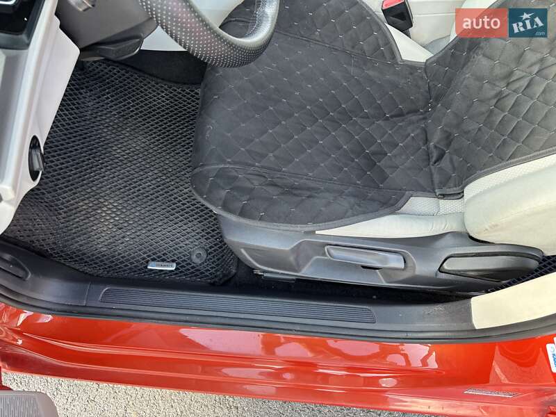 Седан Volkswagen Jetta 2019 в Львове