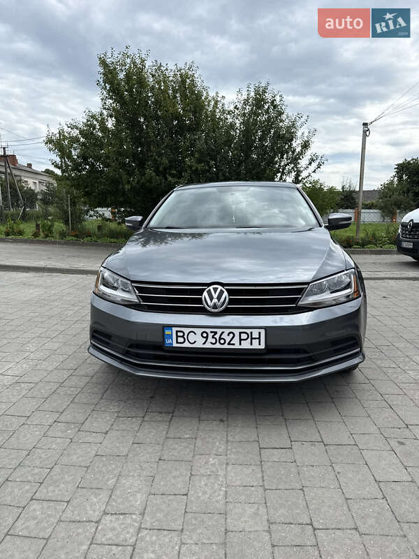Седан Volkswagen Jetta 2017 в Львове