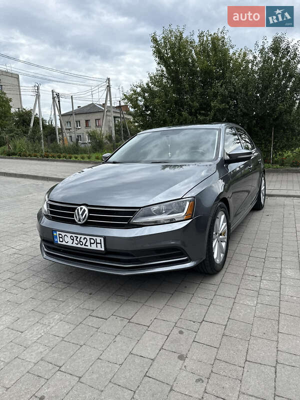 Седан Volkswagen Jetta 2017 в Львове