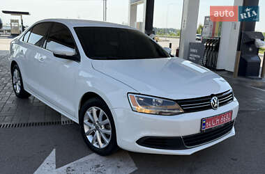 Седан Volkswagen Jetta 2014 в Дніпрі
