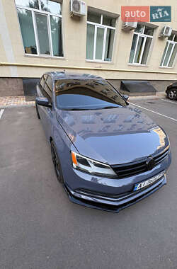 Седан Volkswagen Jetta 2015 в 
