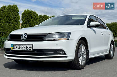Седан Volkswagen Jetta 2016 в Хмельницком