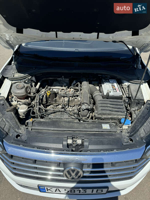 Седан Volkswagen Jetta 2019 в Киеве