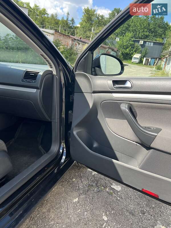 Седан Volkswagen Jetta 2008 в Тернополі