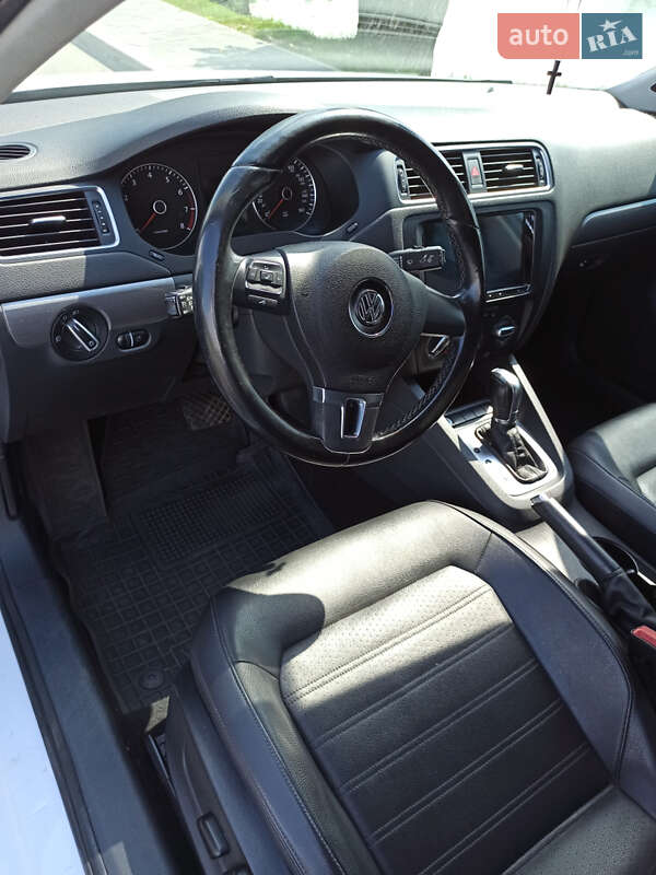 Седан Volkswagen Jetta 2014 в Василькові