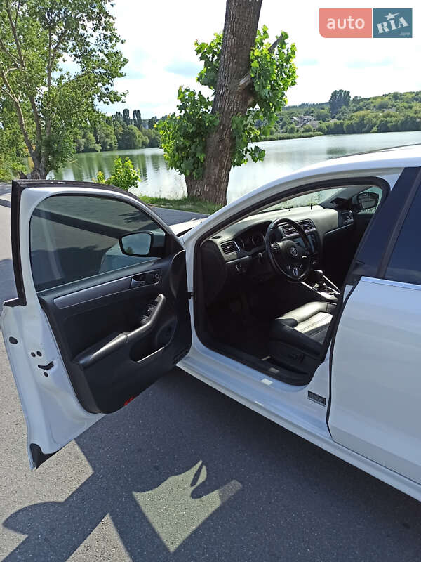 Седан Volkswagen Jetta 2014 в Василькові
