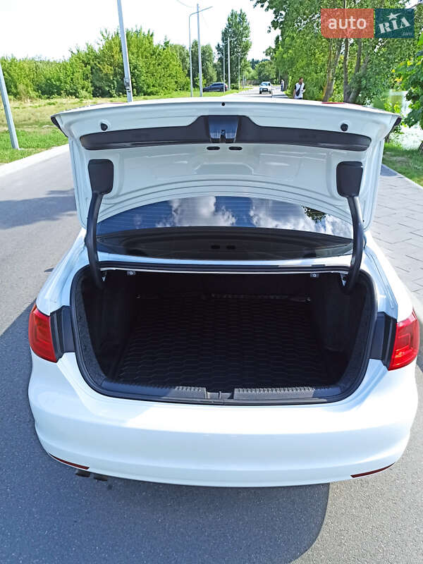 Седан Volkswagen Jetta 2014 в Василькові