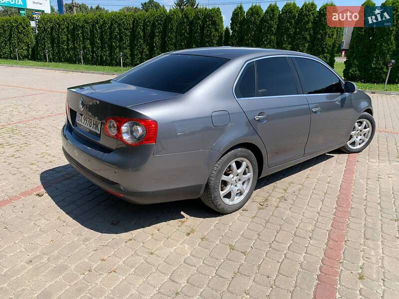 Седан Volkswagen Jetta 2006 в Дунаевцах