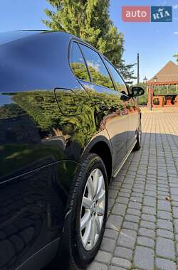 Седан Volkswagen Jetta 2010 в 