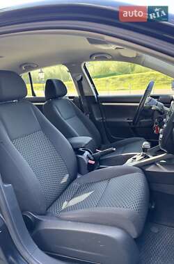 Седан Volkswagen Jetta 2010 в 
