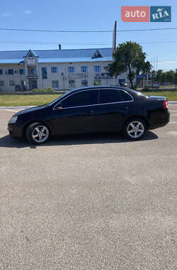 Седан Volkswagen Jetta 2005 в Житомирі