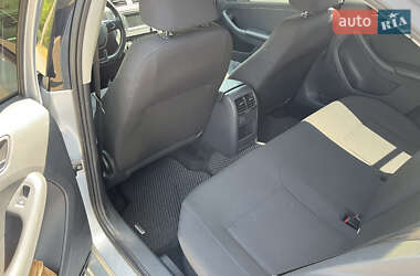 Седан Volkswagen Jetta 2016 в 