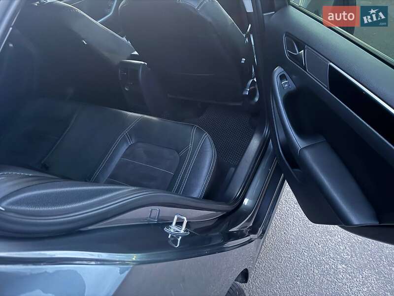 Седан Volkswagen Jetta 2016 в Ужгороде фото 14 Седан Volkswagen Jetta 2016 в Ужгороде