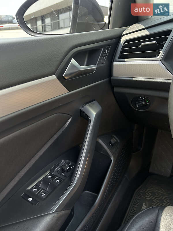 Седан Volkswagen Jetta 2019 в Ужгороді фото 21 Седан Volkswagen Jetta 2019 в Ужгороді