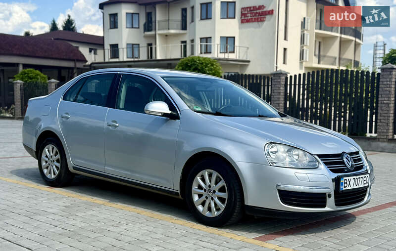 Седан Volkswagen Jetta 2007 в Староконстантинове