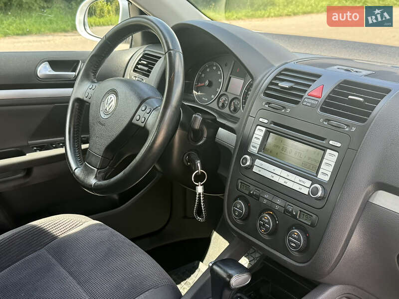 Седан Volkswagen Jetta 2007 в Староконстантинове