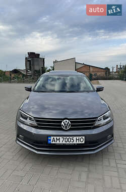 Седан Volkswagen Jetta 2013 в Житомирі