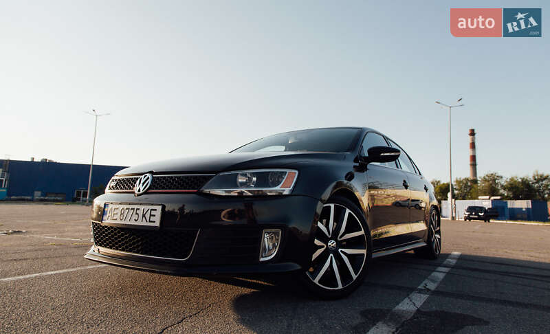 Седан Volkswagen Jetta 2011 в Дніпрі