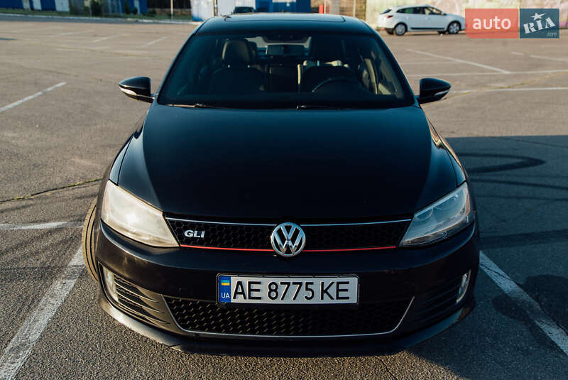 Седан Volkswagen Jetta 2011 в Дніпрі