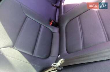Седан Volkswagen Jetta 2011 в 