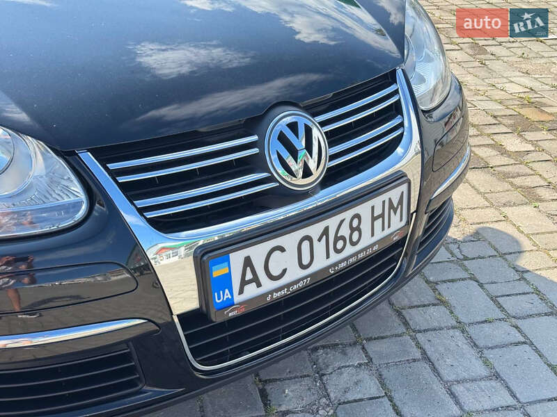 Седан Volkswagen Jetta 2009 в Харкові