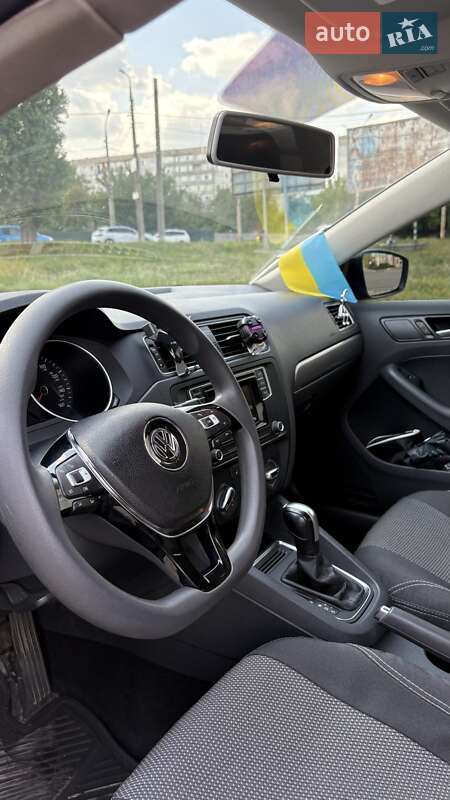 Седан Volkswagen Jetta 2016 в Сумах