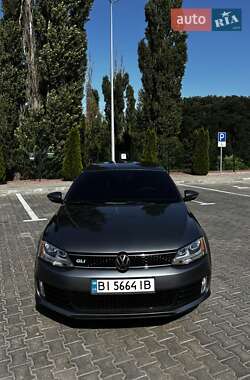 Седан Volkswagen Jetta 2012 в Кременчуці