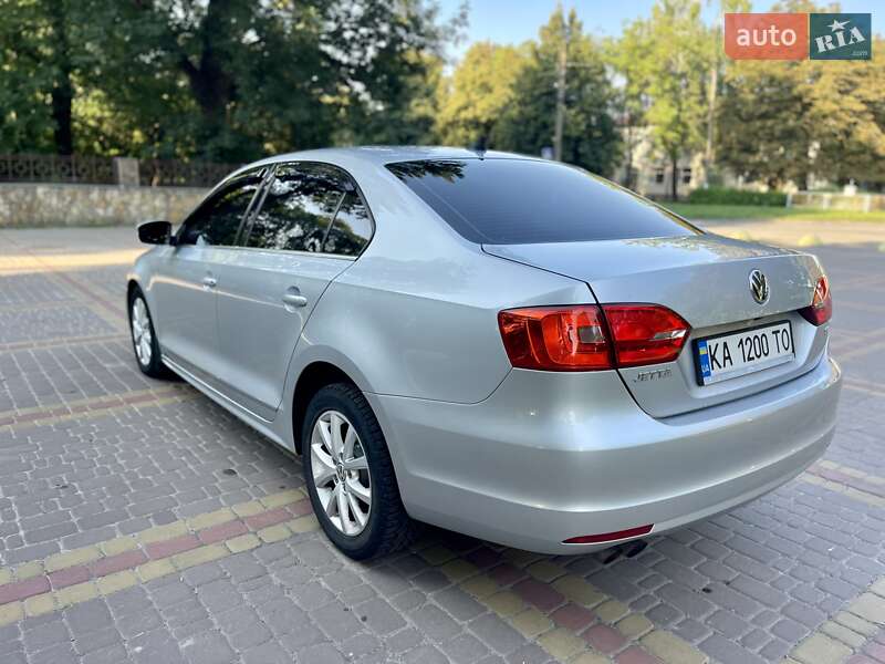 Седан Volkswagen Jetta 2013 в Киеве фото 9 Седан Volkswagen Jetta 2013 в Киеве