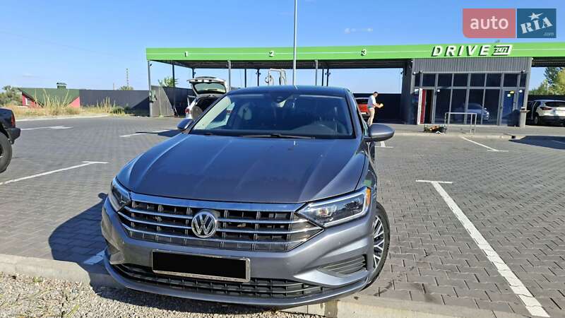 Седан Volkswagen Jetta 2018 в Каменском фото 40 Седан Volkswagen Jetta 2018 в Каменском