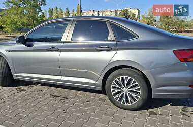 Седан Volkswagen Jetta 2018 в 