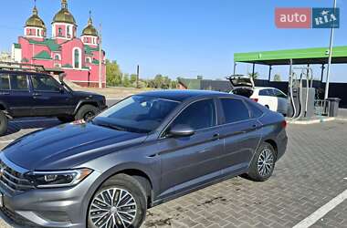 Седан Volkswagen Jetta 2018 в 