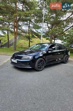 Седан Volkswagen Jetta 2014 в Харькове