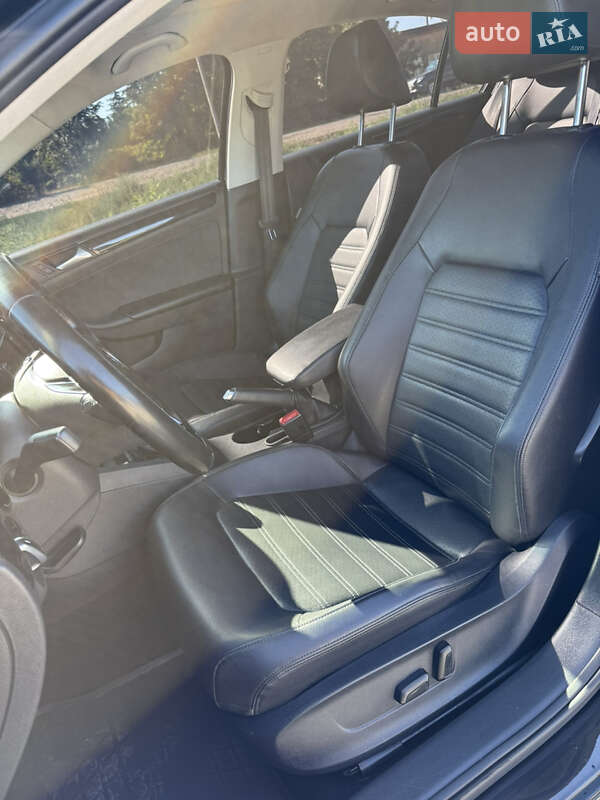 Седан Volkswagen Jetta 2014 в Врадиевке