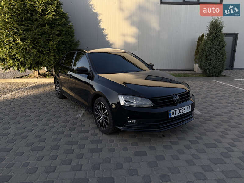 Седан Volkswagen Jetta 2016 в Івано-Франківську