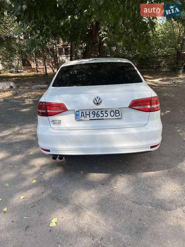 Седан Volkswagen Jetta 2015 в Днепре