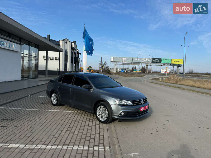 Седан Volkswagen Jetta 2016 в Ужгороді фото 15 Седан Volkswagen Jetta 2016 в Ужгороді