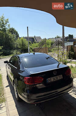 Седан Volkswagen Jetta 2014 в Ужгороде