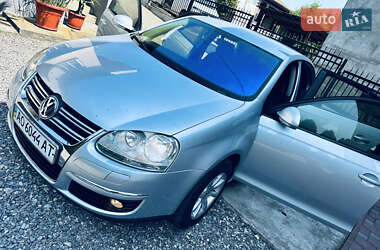 Седан Volkswagen Jetta 2006 в Солотвині