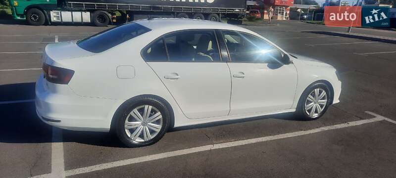 Седан Volkswagen Jetta 2016 в Боярке