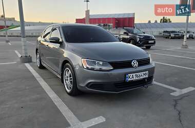 Седан Volkswagen Jetta 2012 в Киеве